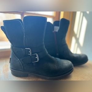 UGG Simmons Motocycle Black Leather Waterproof Boots Womens 6.5